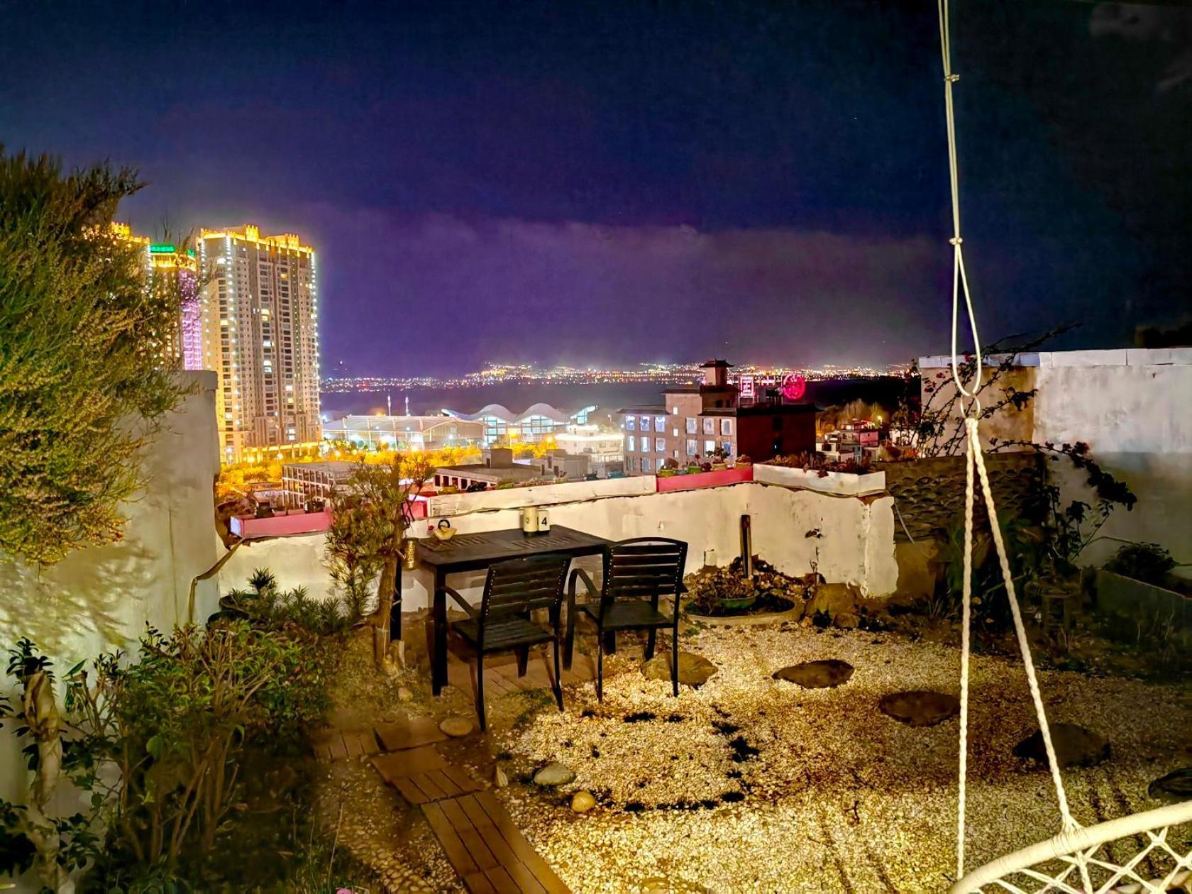 Dali Listening Sea View Villa大理听城海景别墅 外观 照片